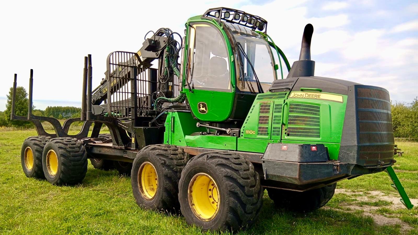 John Deere 1110G