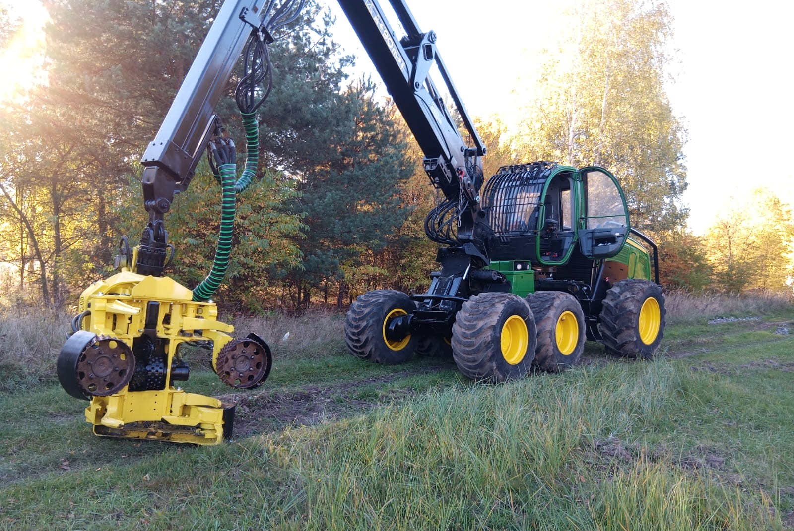 John Deere 1270E